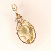 10455 925er Anhänger Lemon Quarz 10,2ct facettiert gedrahtet