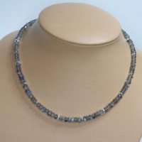 10733 925er Collier mit blau schimmernden Labradorit Linsen