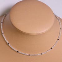 10808 Feines 925er Collier mit kleinen facettierten Perlmutt Briolettes und Swarovski® Xilions