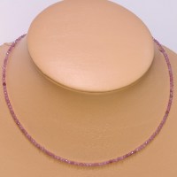 10811 Feines 925er Collier mit kleinen facettierten rosa Turmalin Briolette Perlchen