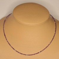 10867 Feine 925er Kette mit kleinen facettierten Amethyst Perlen