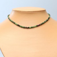 11240 925er Collier mit facettierten Rubin Zoisit Briolettes