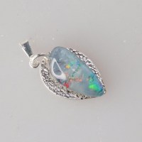 12318 925er Silber Anhänger mit Opal Doublette (australischer Opal mit Himalaya Quarz)