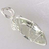 12403 935er Anhänger gedrahtet sehr schön facettiert geschliffenem Prasolith (grüner Amethyst) 10,5 ct