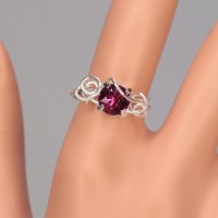 12922 925er Ring mit Swarovski® Xirius, 8mm, fuchsia, gedrahtet