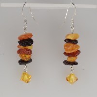 13034 925er Ohrringe mit flachen Bernstein Nuggets (Copal) und Swarovski Xilion 6mm