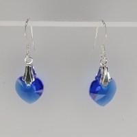 13041 925er Ohrringe mit Swarovski® Herzen 10mm majestic blue unfoiled