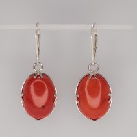 13109 925er Ohrringe mit ovalen Bambuskoralle Cabochons, geschlossene Klappbrisuren