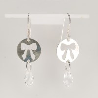 13302 925er Ohrringe mit Schleifen Ornament und facettierten Swarovski® Tropfen 11mm crystal