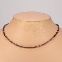 13313 Feine Kette aus 160 kleinen Swarovski® Xilions 3mm, smoked topaz, Verschluß aus 925er Sterlingsilber