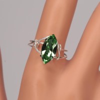 13379 925er Ring gedrahtet mit Swarovski® Navette 15mm peridot in Krallenfassung