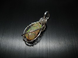 6723-3 925er Anhänger mit Äthiopien-Opal mit tollem Farbenspiel