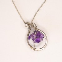 7151 925er Kette mit Puschel aus Amethyst-Tropfen