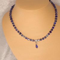 9073 925er Lapislazuli Collier Würfel mit Swarovski Xilions ®